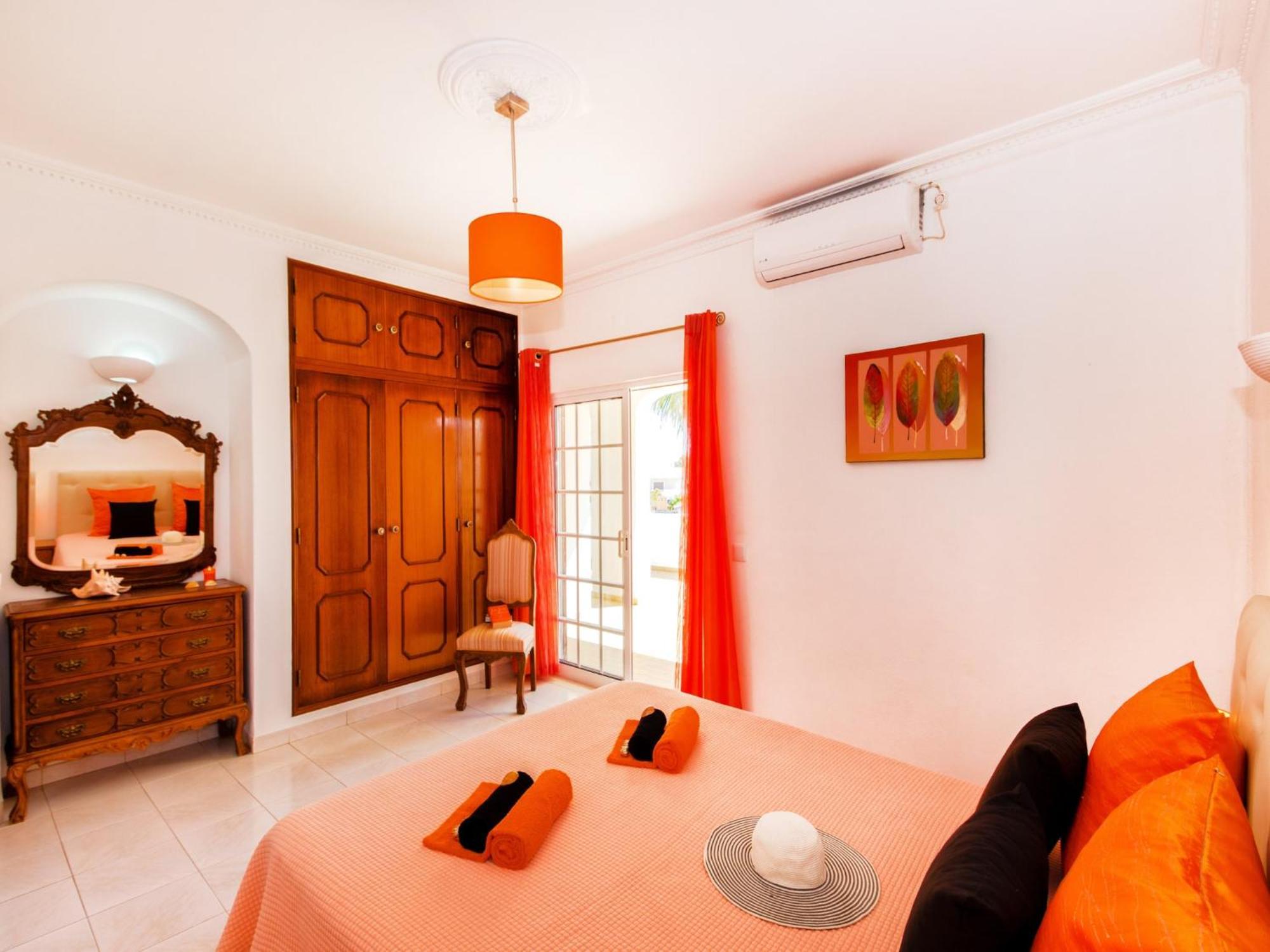 Charming Villa In Albufeira With Private Pool Buitenkant foto