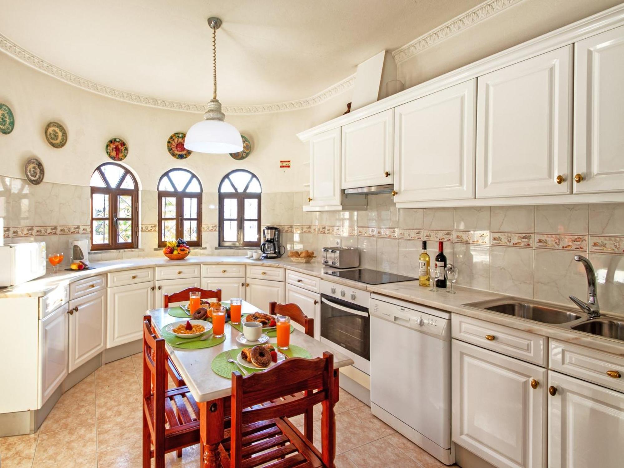 Charming Villa In Albufeira With Private Pool Buitenkant foto